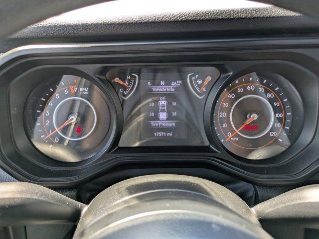 Photo of 2024 Black Clearcoat Jeep Gladiator