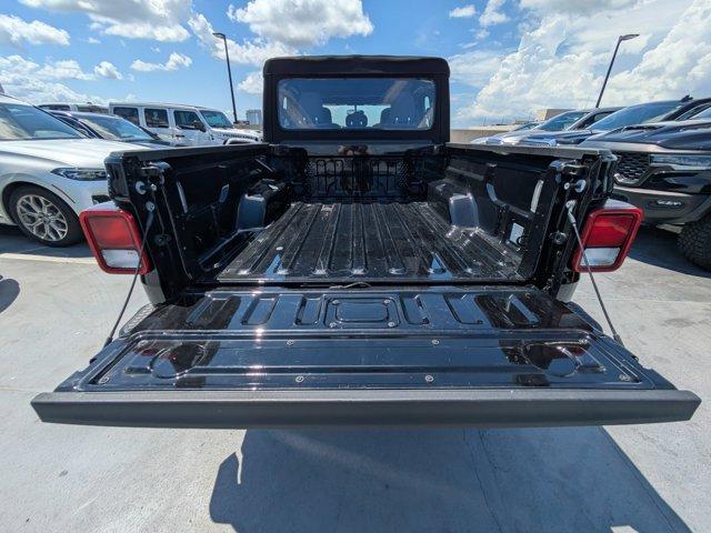 Photo of 2024 Black Clearcoat Jeep Gladiator