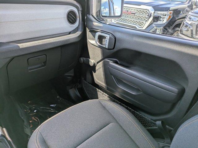 Photo of 2024 Black Clearcoat Jeep Gladiator