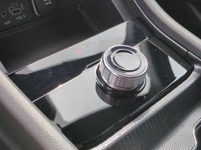 Photo of 2025 White Jeep Grand Cherokee