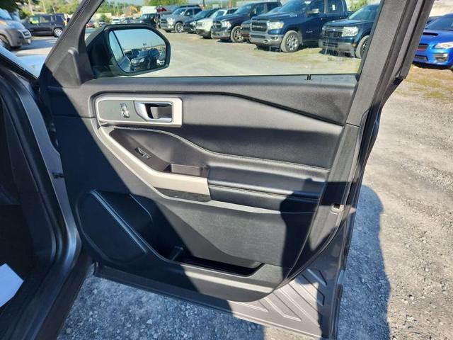 Photo of 2021 Carbonized Gray Metallic Ford Explorer