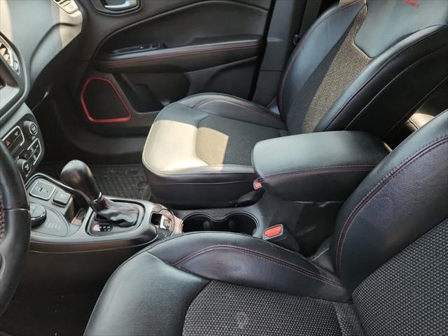 Photo of 2020 Redline Pearlcoat Jeep Compass
