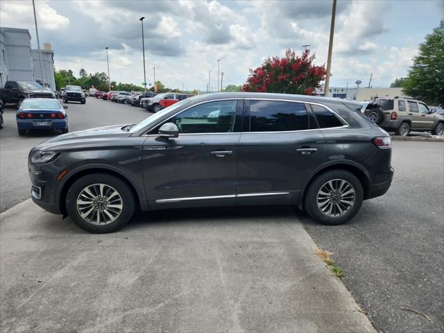 Photo of 2019 Magnetic Gray Metallic Lincoln Nautilus