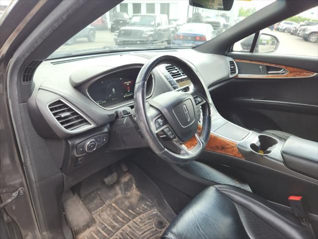 Photo of 2019 Magnetic Gray Metallic Lincoln Nautilus