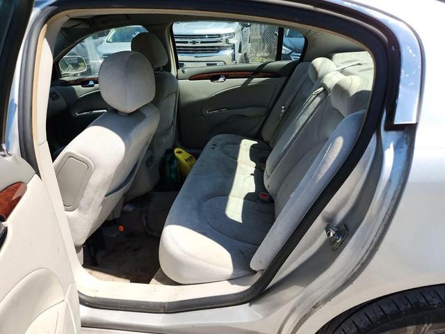 Photo of 2008 Platinum Metallic Buick Lucerne