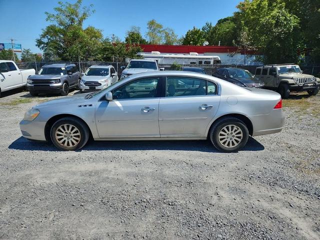 Photo of 2008 Platinum Metallic Buick Lucerne