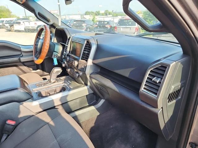 Photo of 2017 Magnetic Metallic Ford F-150
