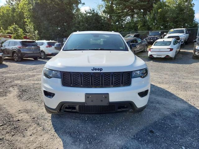 Photo of 2019 Bright White Clearcoat Jeep Grand Cherokee