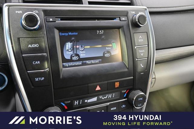 Photo of 2016 Celestial Silver Metallic Toyota Camry Hybrid