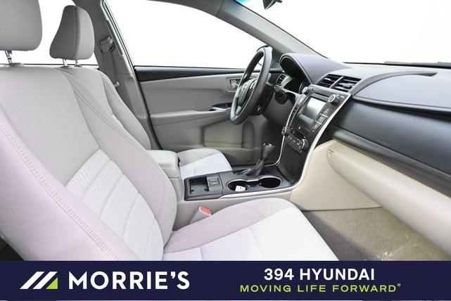 Photo of 2016 Celestial Silver Metallic Toyota Camry Hybrid