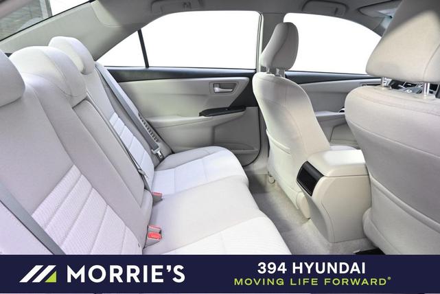 Photo of 2016 Celestial Silver Metallic Toyota Camry Hybrid