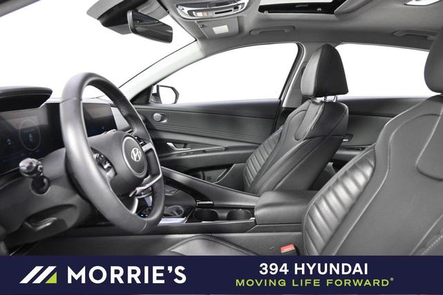 Photo of 2025 White Hyundai ELANTRA HEV