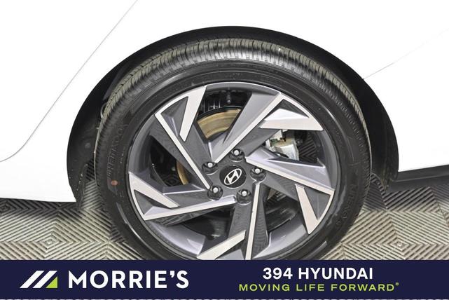 Photo of 2025 White Hyundai ELANTRA HEV