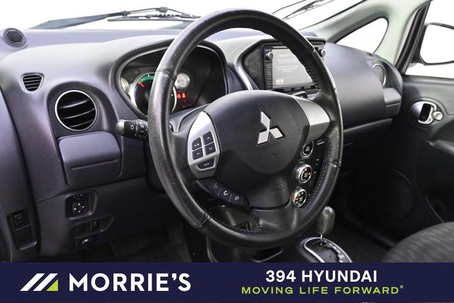 Photo of 2016 Diamond White Pearl Mitsubishi i-MiEV