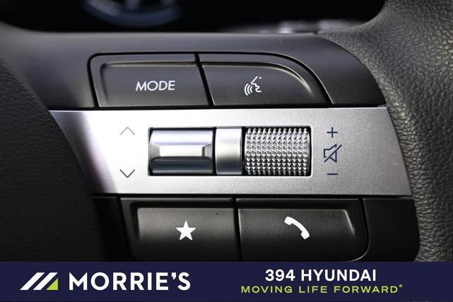 Photo of 2025 White Pearl Hyundai TUCSON