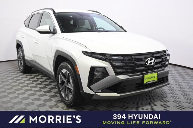 Photo of 2025 White Pearl Hyundai TUCSON