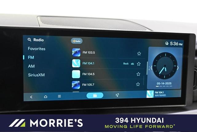 Photo of 2025 White Hyundai SANTA FE HEV