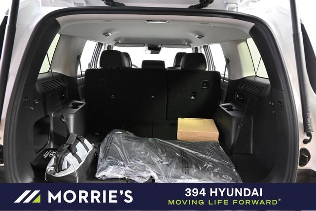 Photo of 2025 White Hyundai SANTA FE HEV