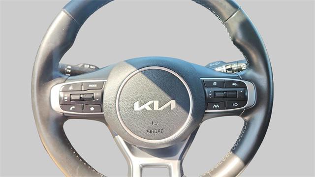 Photo of 2023 Sapphire Blue Kia Sportage