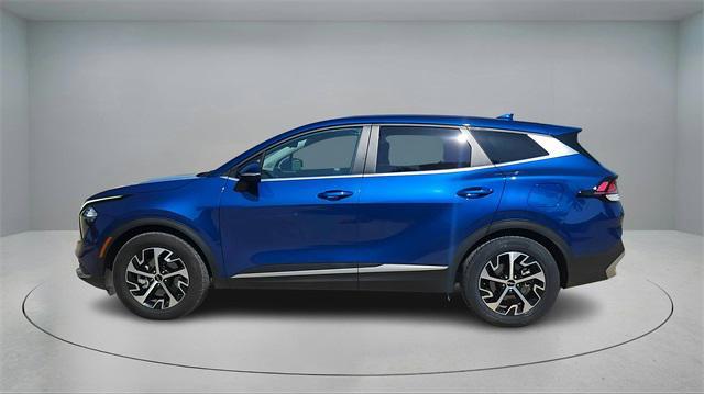 Photo of 2023 Sapphire Blue Kia Sportage