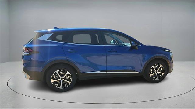Photo of 2023 Sapphire Blue Kia Sportage