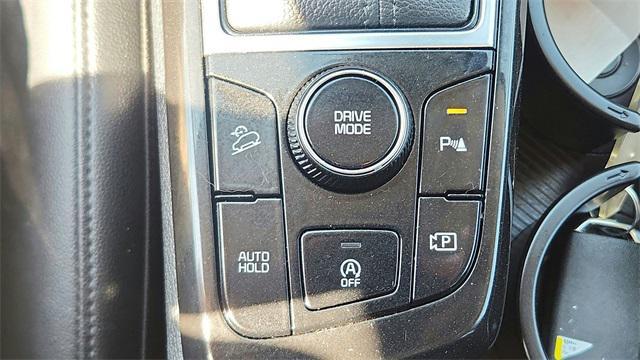 Photo of 2023 Sapphire Blue Kia Sportage