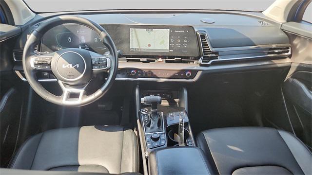 Photo of 2023 Sapphire Blue Kia Sportage