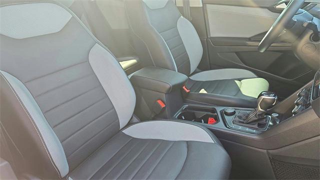 Photo of 2022 Cornflower Blue Volkswagen Taos