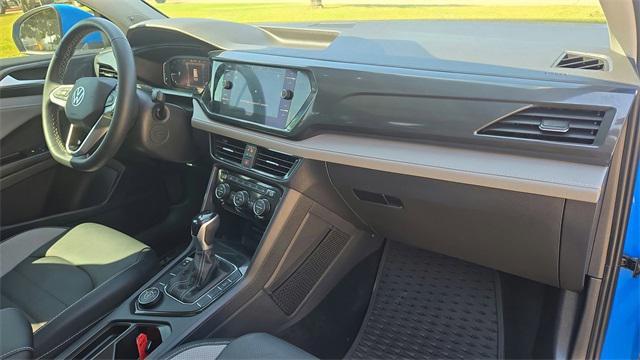Photo of 2022 Cornflower Blue Volkswagen Taos