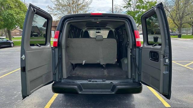 Photo of 2017 Graphite Metallic Chevrolet Express 2500