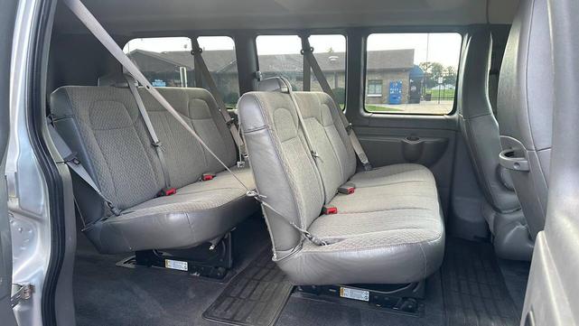 Photo of 2016 Sheer Silver Metallic Chevrolet Express 2500