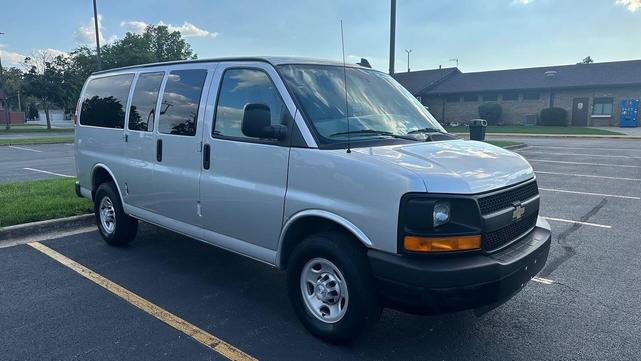 Photo of 2016 Sheer Silver Metallic Chevrolet Express 2500