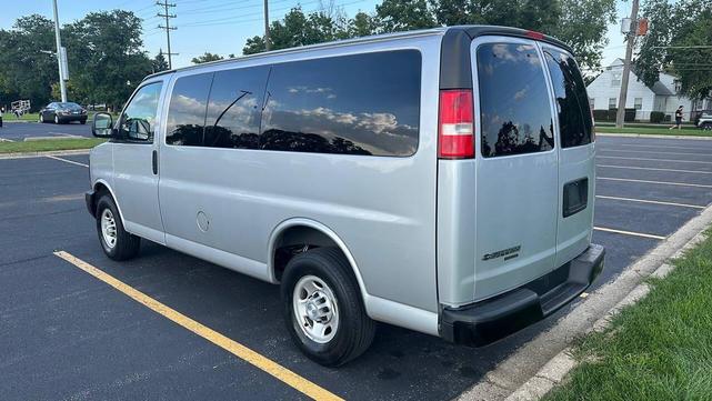 Photo of 2016 Sheer Silver Metallic Chevrolet Express 2500