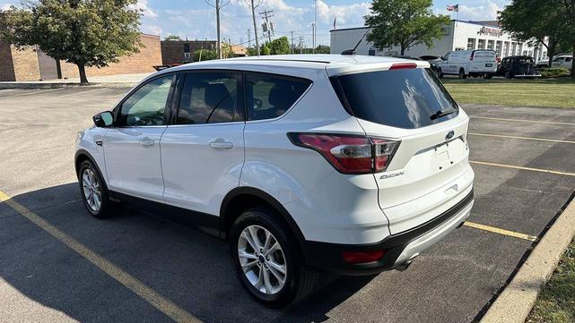 Photo of 2017 Oxford White Ford Escape