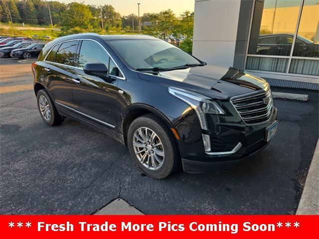 Photo of 2017 Stellar Black Metallic Cadillac XT5
