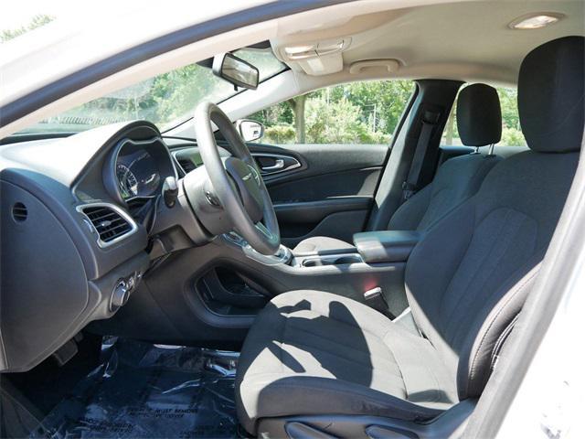 Photo of 2015 Bright White Clearcoat Chrysler 200