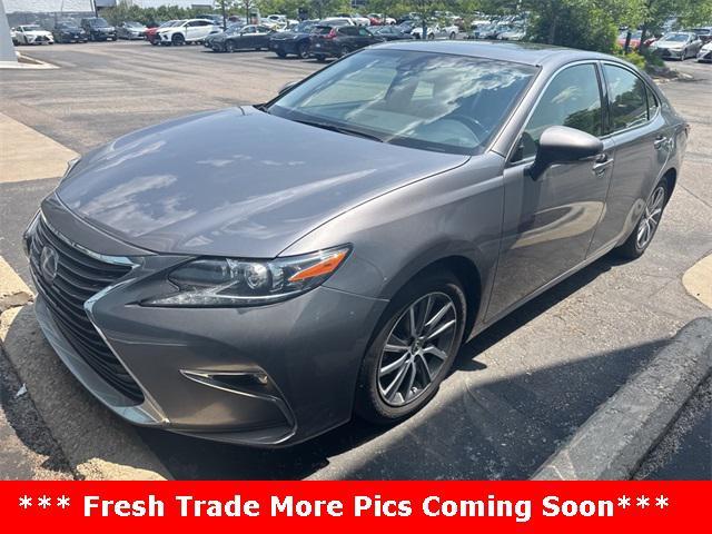 2016 Lexus Es 300h