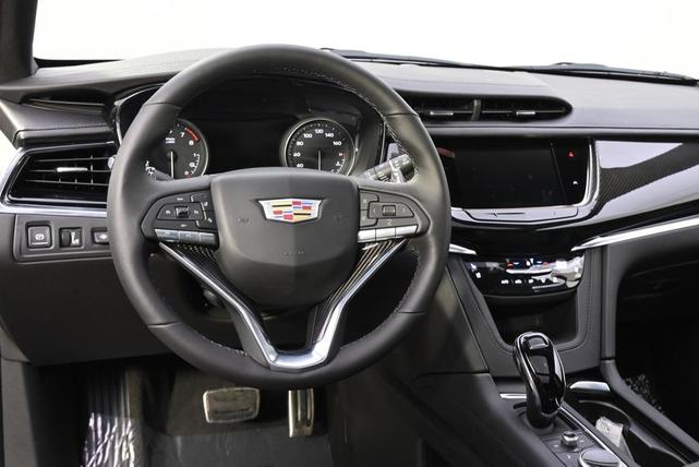 Photo of 2025 Stellar Black Metallic Cadillac XT6