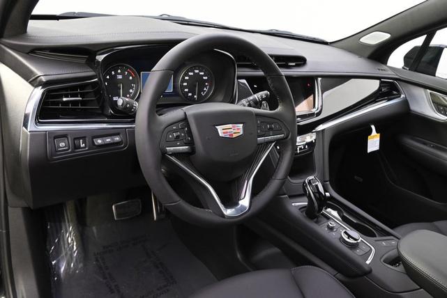 Photo of 2025 Stellar Black Metallic Cadillac XT6