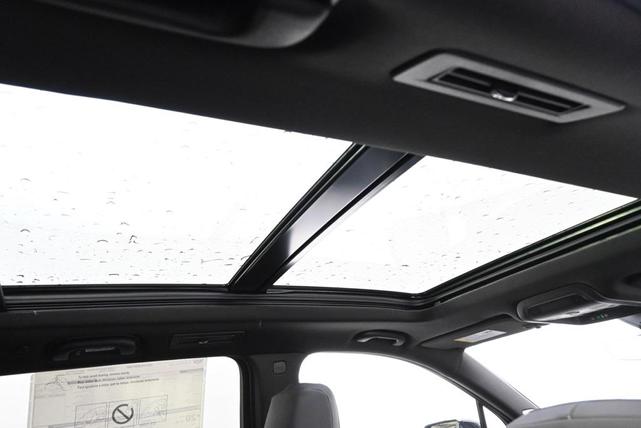Photo of 2025 Stellar Black Metallic Cadillac XT6