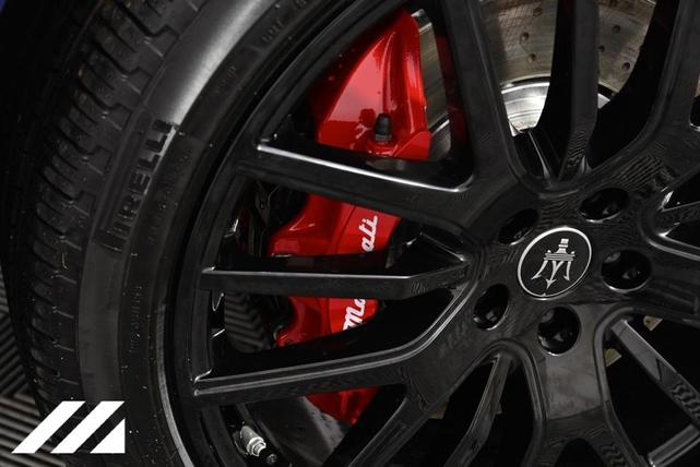 Photo of 2024 Blu Maserati Levante