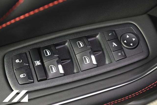 Photo of 2024 Blu Maserati Levante