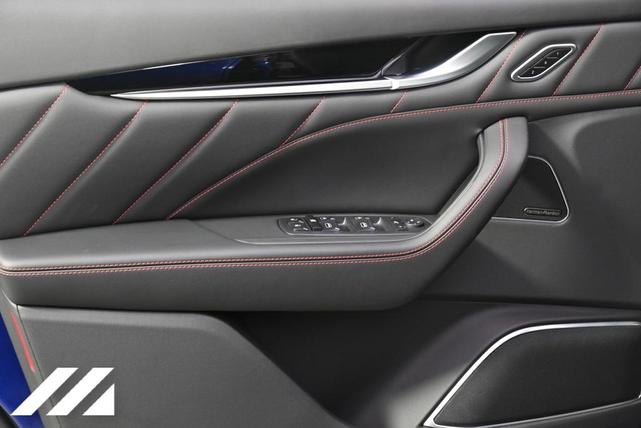 Photo of 2024 Blu Maserati Levante