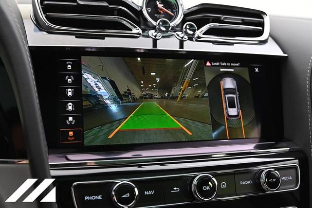 Photo of 2023 Extreme Silver Bentley Bentayga