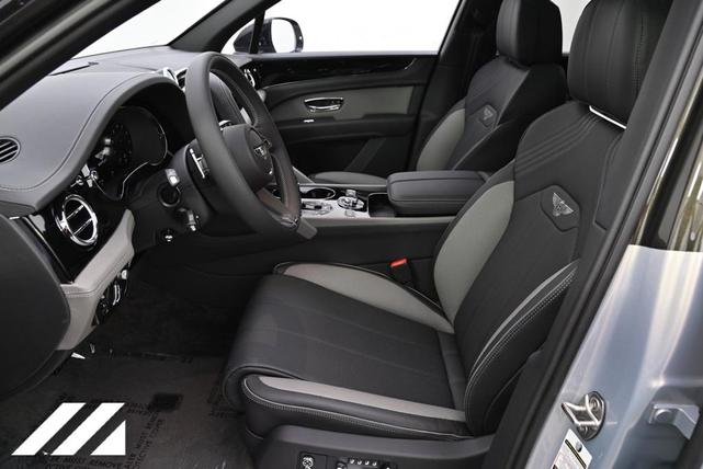Photo of 2023 Extreme Silver Bentley Bentayga