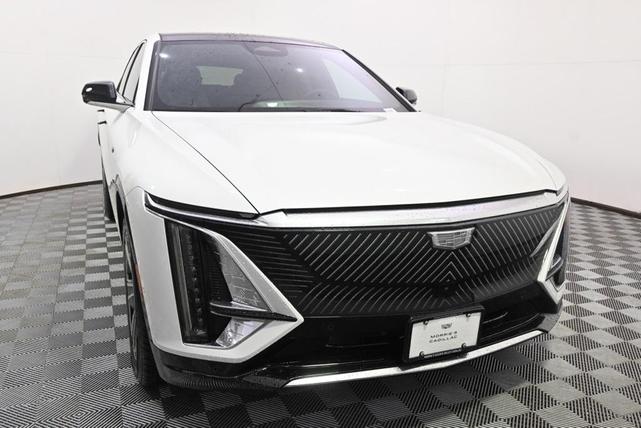 Photo of 2025 Crystal White Cadillac LYRIQ