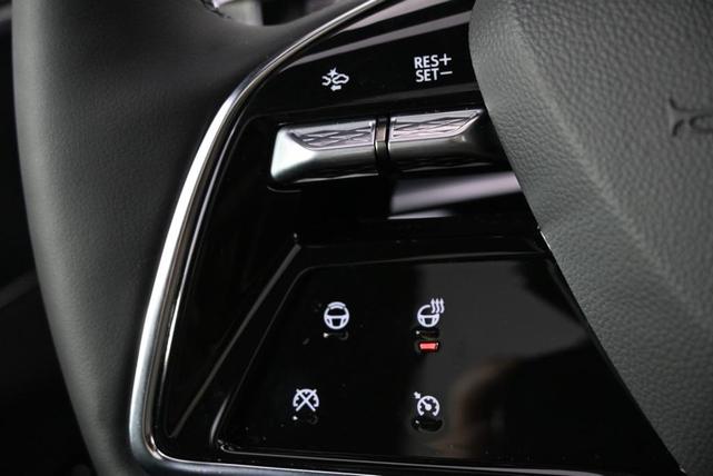 Photo of 2025 Crystal White Cadillac LYRIQ