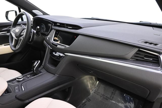 Photo of 2025 Crystal White Tri-Coat Cadillac XT5
