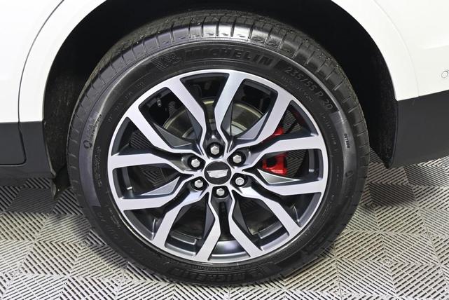 Photo of 2025 Crystal White Tri-Coat Cadillac XT5