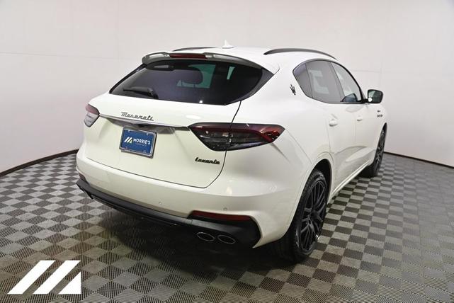 Photo of 2024 Bianco Maserati Levante